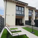 Adosado-duplex Adaptado Zona De Playa Y Montana Llanes