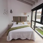 Adosado-duplex Adaptado Zona De Playa Y Montana Apartment
