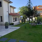 Apartment Adosado-duplex Adaptado Zona De Playa Y Montana *