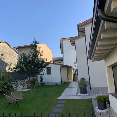 Adosado-duplex Adaptado Zona De Playa Y Montana Apartment *